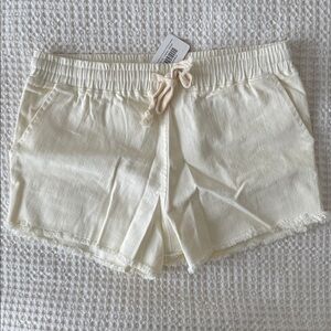 Double Zero Cream Jean Shorts